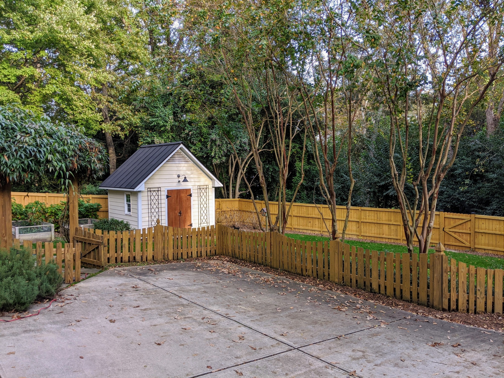 Holly Springs Fence & Deck Staining