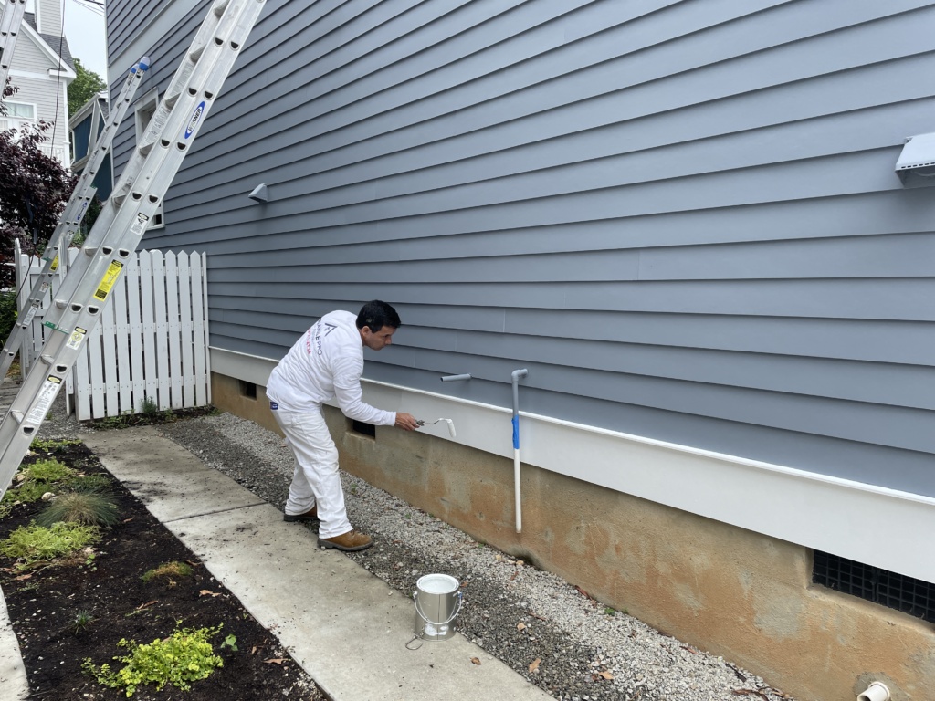 High-quality siding painting in Durham, NC with clean, durable, long-lasting finishes