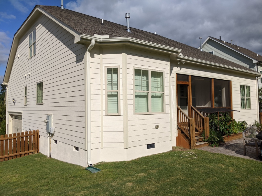 Professional commercial painter in Rolesville, NC refreshing offices and business properties