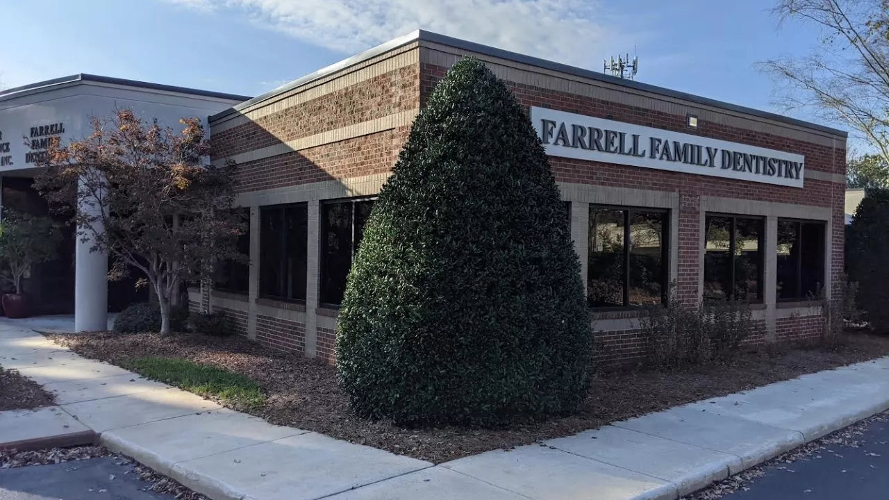 An outdoor shot of a dental clinic in Raleigh, NC.