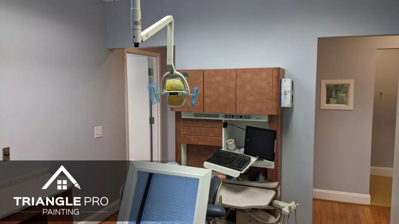 This is an image of a dental room in Raleigh, NC.